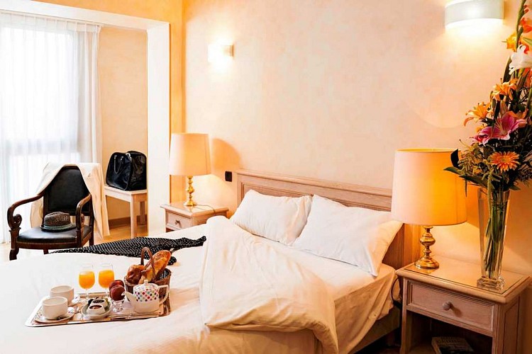 Chambre Hôtel du Commerce