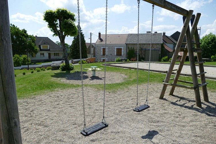 Aire de jeux et de pique-nique de Rougnat