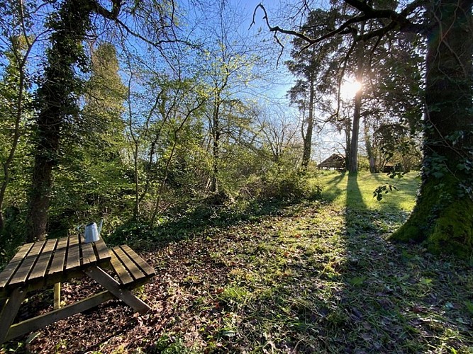 lauzun-au coeur des acacias-pique nique