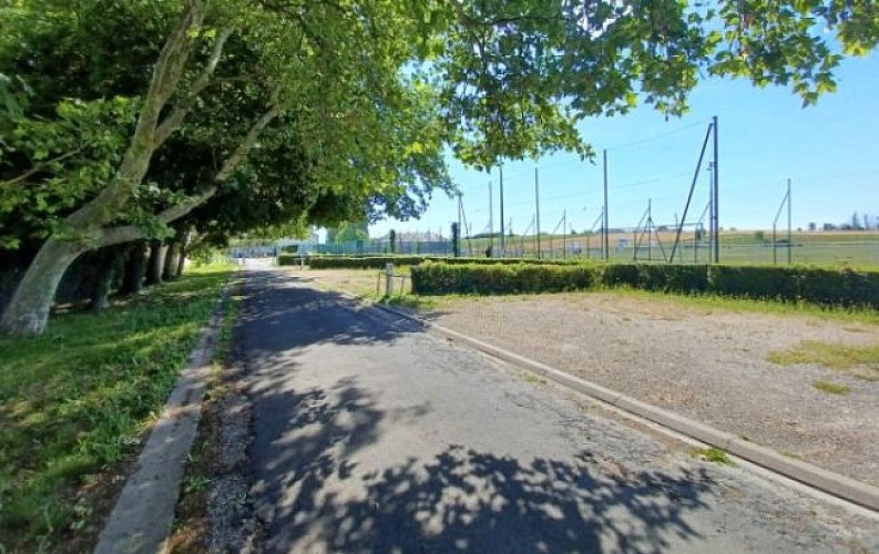 45-loiret-beaune-la-rolande-aire-campingcarpark-aire2