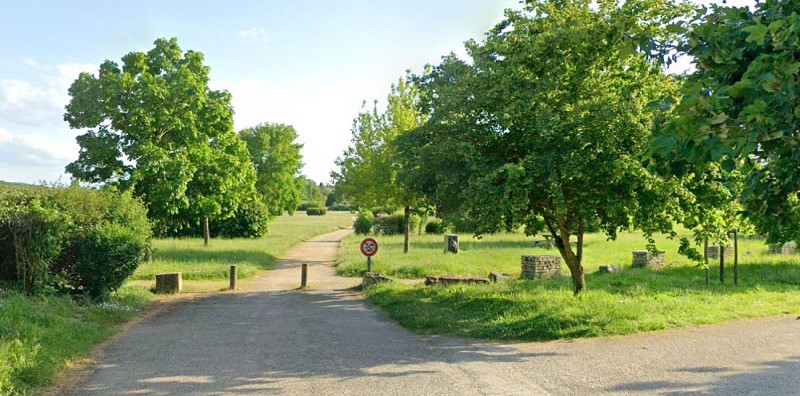 Aire de pique-nique - Aire de repos de Lussac-les-Châteaux