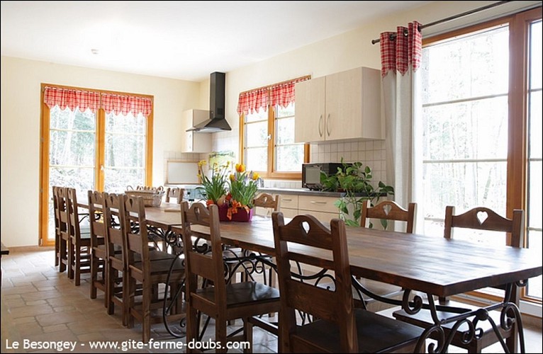 Espace cuisine salle à manger