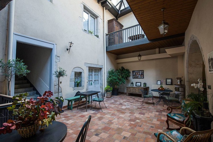 Maison La Tourelle - cour intérieure