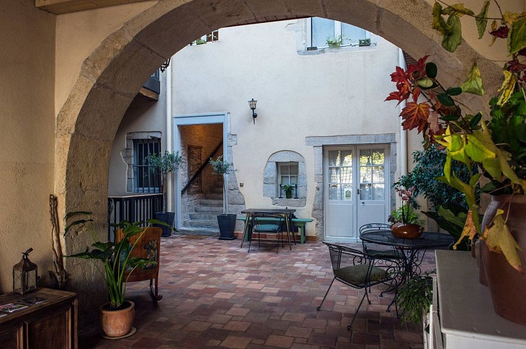 Maison La Tourelle - cour intérieure