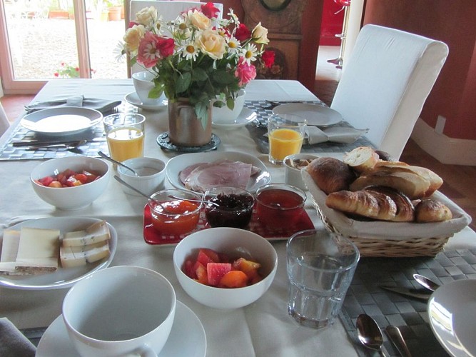 CHAMBRES D'HÔTES - LE RELAIS DES DEUX TOURS_11