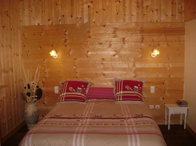 CHAMBRES D'HÔTES - AUX TROIS SAPINS_3