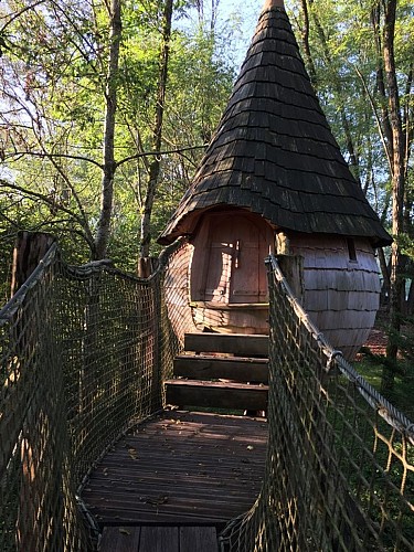 Cabane dans les arbres Domaine de Mieslot