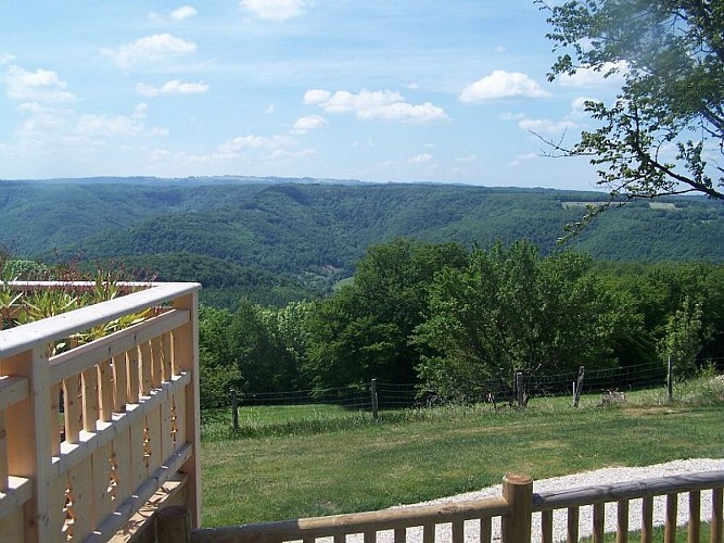 VU DEPUIS LA TERRASSE DU CHALET