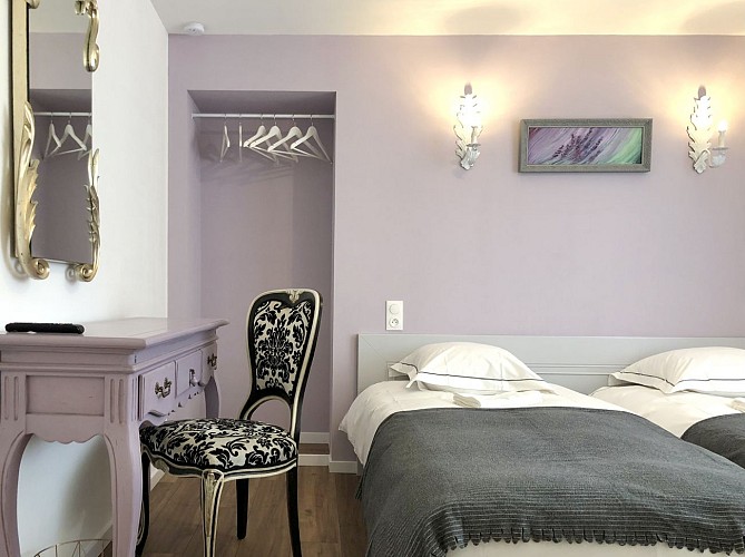 Hôtel D'Artiste - Chambre 03