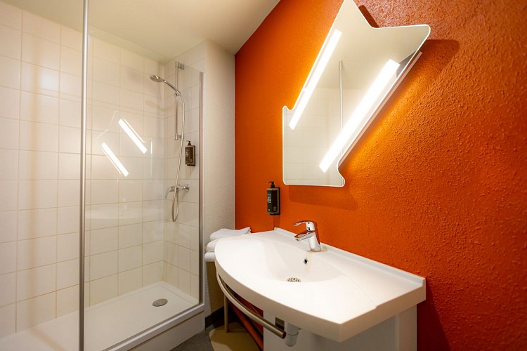 Ibis Budget Besançon Centre Gare salle de bain