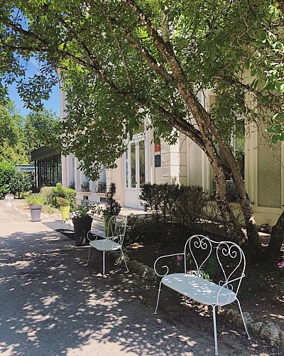 HÔTEL - CHÂTEAU DE LA DAME BLANCHE_4