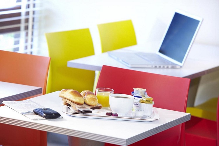 HÔTEL - PREMIERE CLASSE  BESANCON NORD – ECOLE VALENTIN_5