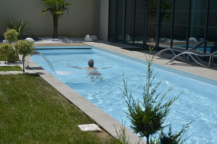 Piscine extérieure chauffée
