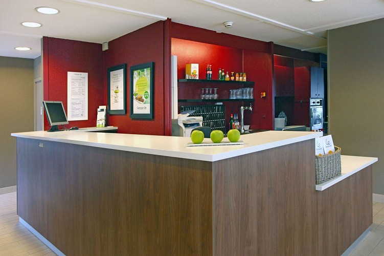 HÔTEL - CAMPANILE BESANCON OUEST – CHATEAUFARINE_2