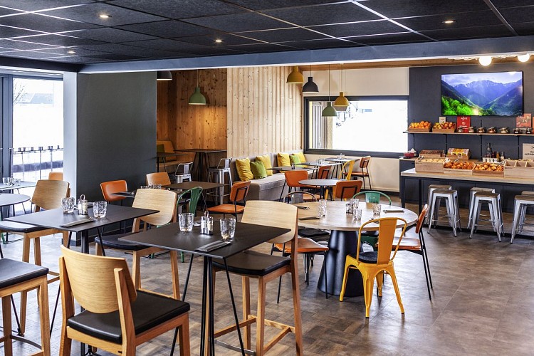 Ibis Pontarlier 6550