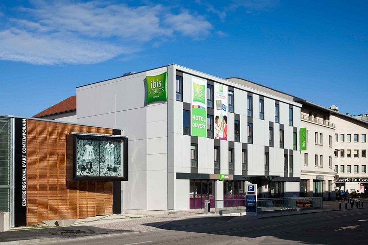 IBIS STYLES - CENTRE VELOTTE