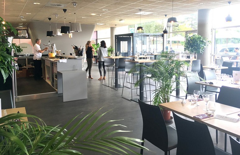 RESTAURANT - BOULEVARD OUEST_3