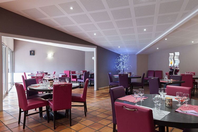 LE PATIO (RESTAURANT DU CHARME HOTEL