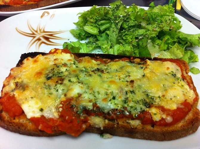 RESTAURANT / CRÊPERIE - CONFUSION DES SENS_10