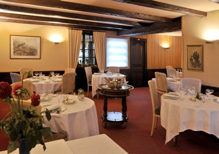 RESTAURANT - AUBERGE DE LA ROCHE_1