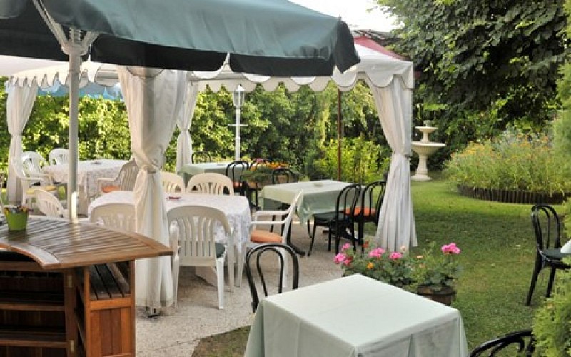 RESTAURANT - AUBERGE DE LA ROCHE_4