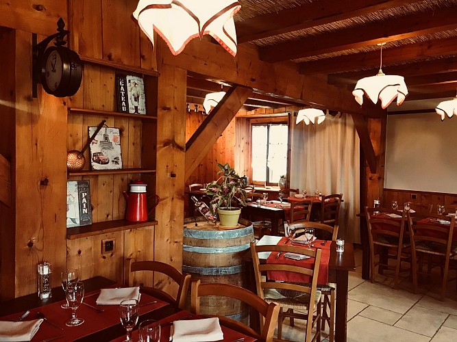 Auberge - LaCombeGeay