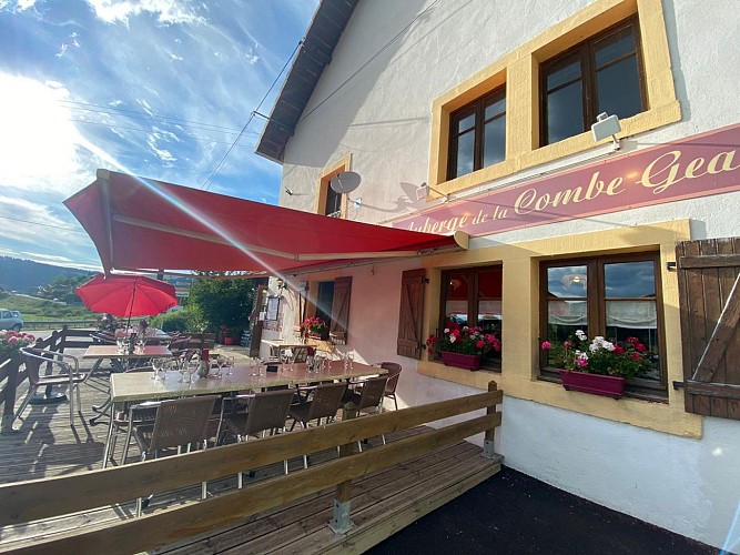RESTAURANT - AUBERGE DE LA COMBE GEAY_3