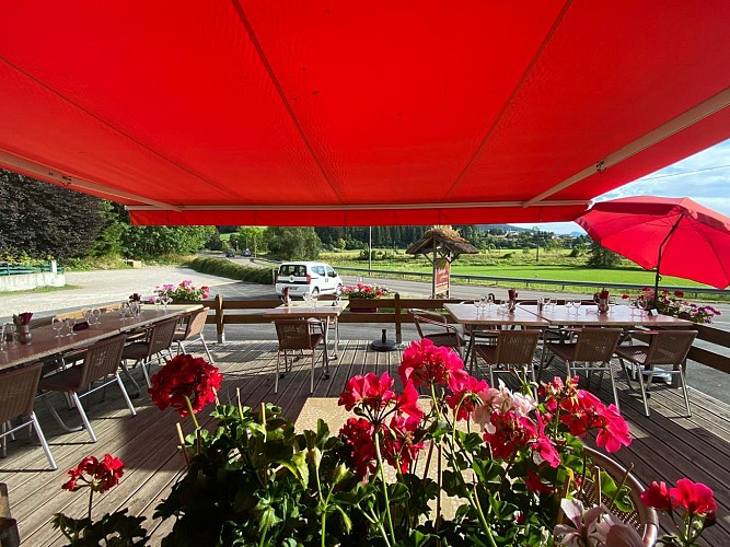 RESTAURANT - AUBERGE DE LA COMBE GEAY_3