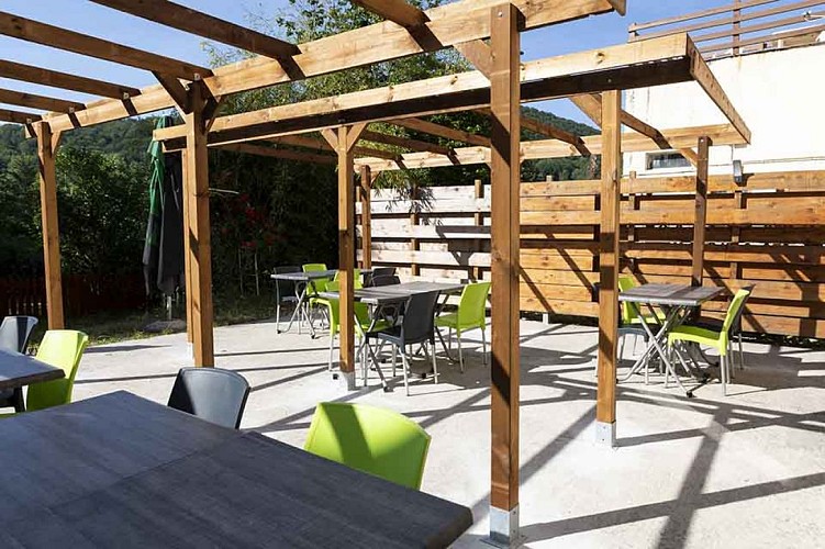 Restaurant la symbioses - Roulans - Terrasse - Crédit la symbiose