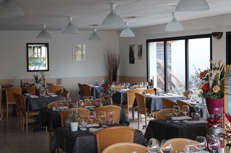 RESTAURANT - LE CHAMP DES LYS_1