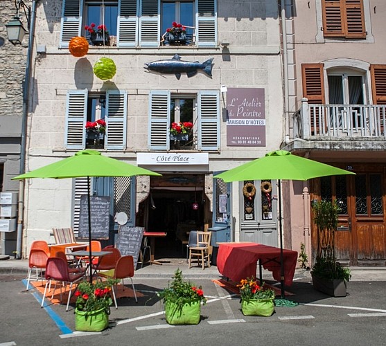 PETITE RESTAURATION - COTÉ PLACE_1