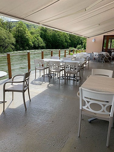 restaurant-rives-du-doubs