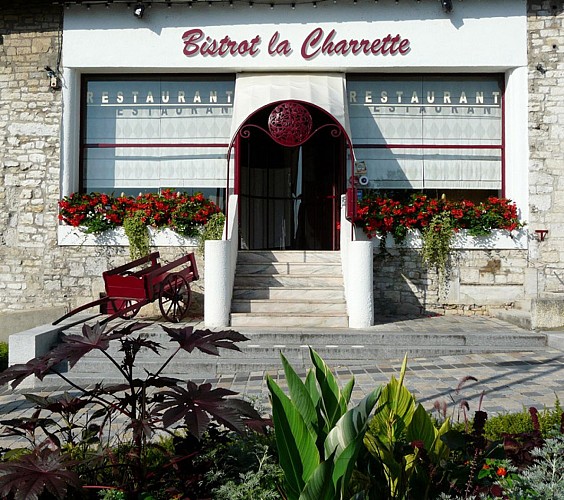 RESTAURANT - BISTROT LA CHARRETTE_1