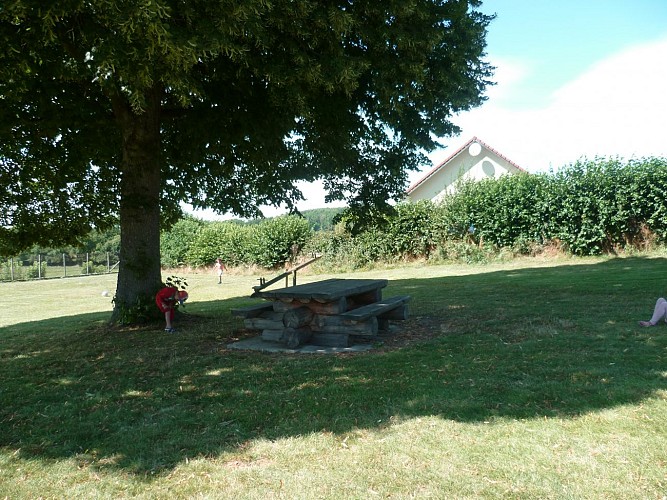 LUPERSAT_Aire de jeu derrière la mairie