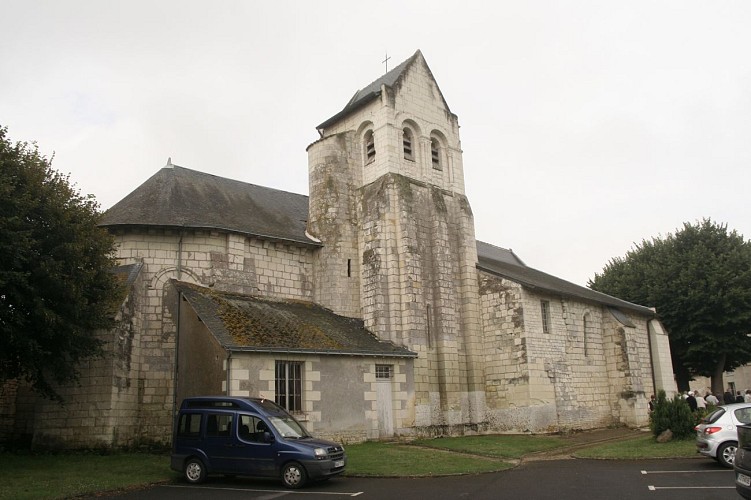VEZIERES Eglise_Vézières (1)