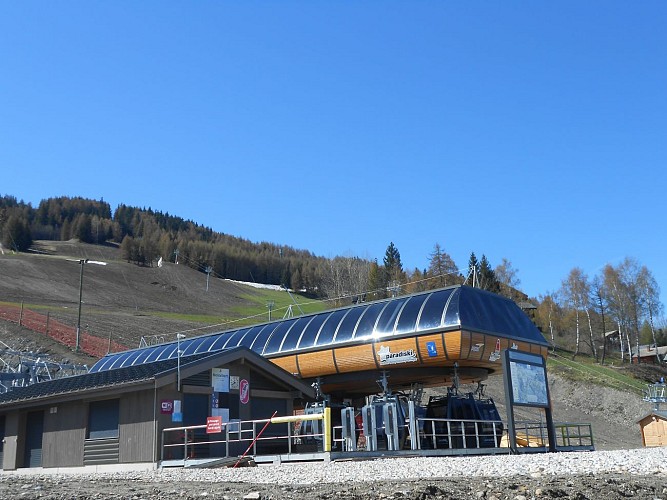 The gondola lift of Montalbert