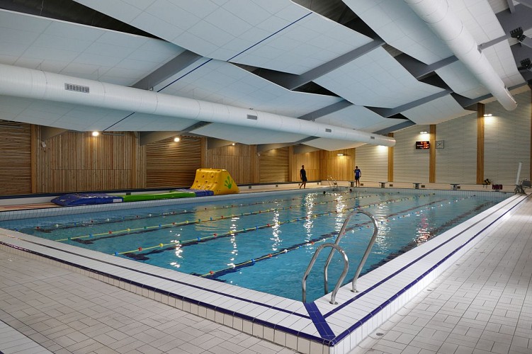 Swimming pool of the Morel leisure centre