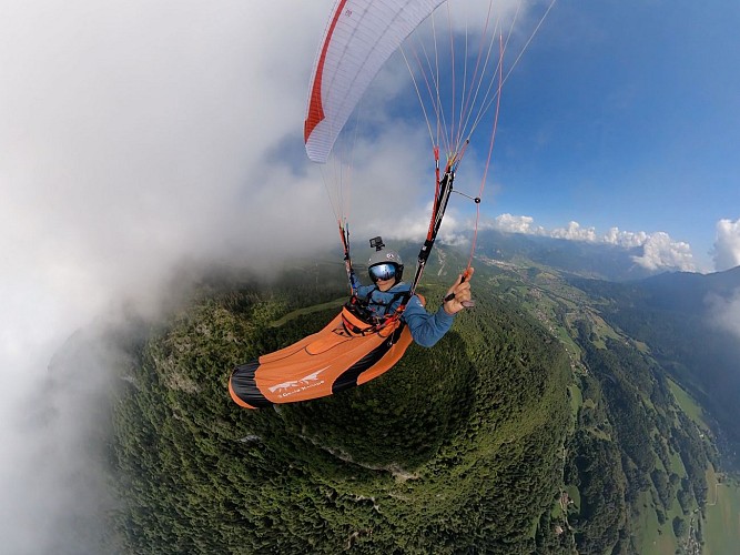 Paragliding take-off: La Sambuy
