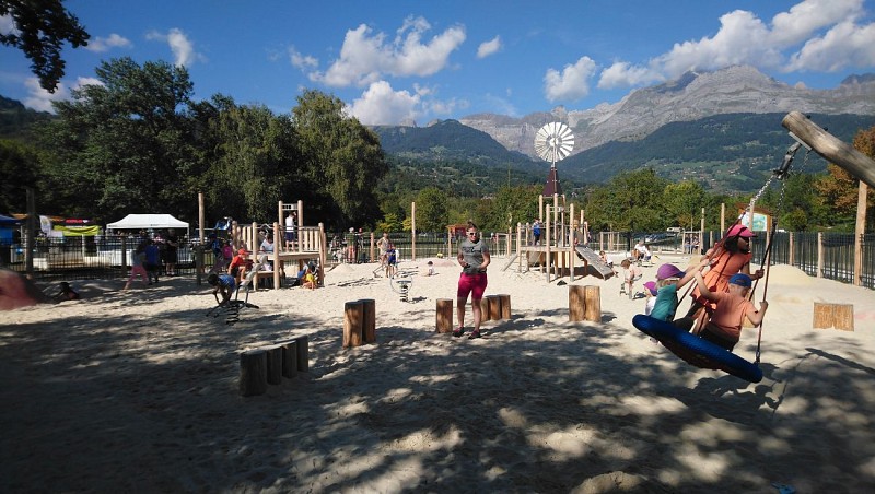 Playground-Lac de Passy