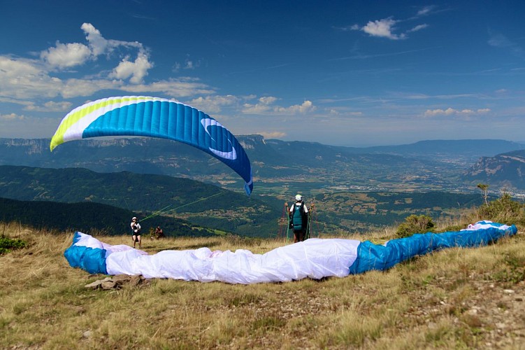 Décollage de parapente Val Pelouse
