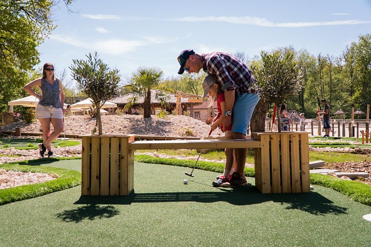 Minigolf - Domaine de la Dombes