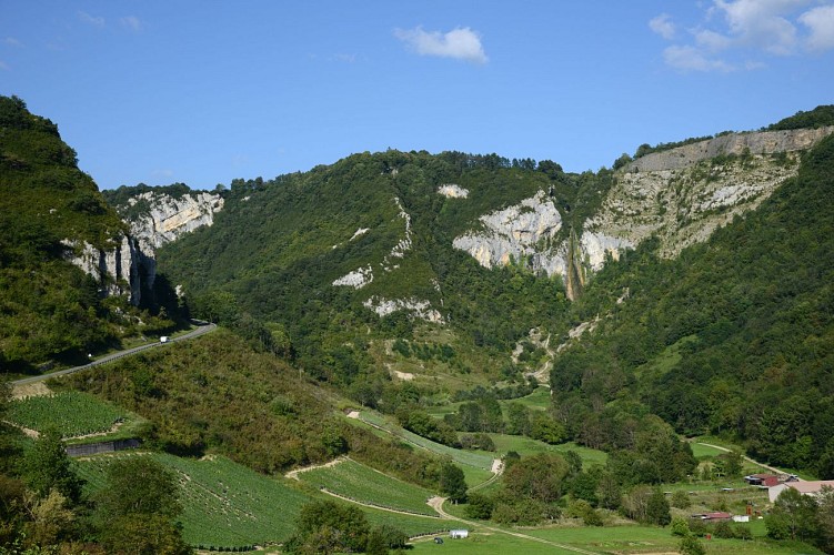 Hike" Val d'Enfer" from Cerdon