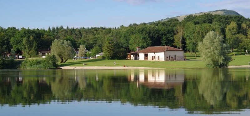 Floating footbridge of the Grange du Pin