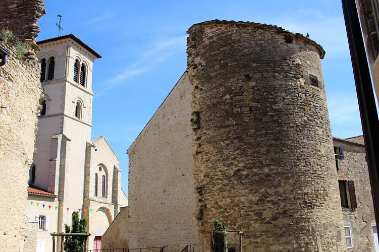 Visite audio-guidée du bourg d'Artonne - Parcours découverte patrimoine