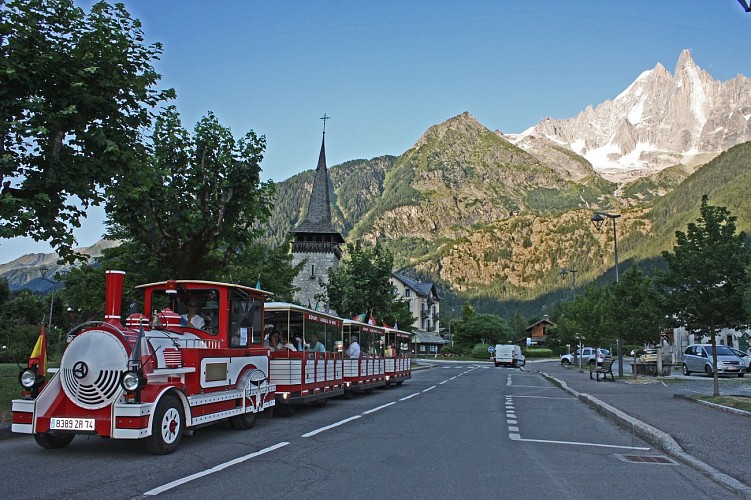 Le petit train touristique de Chamonix - Autocars Borini