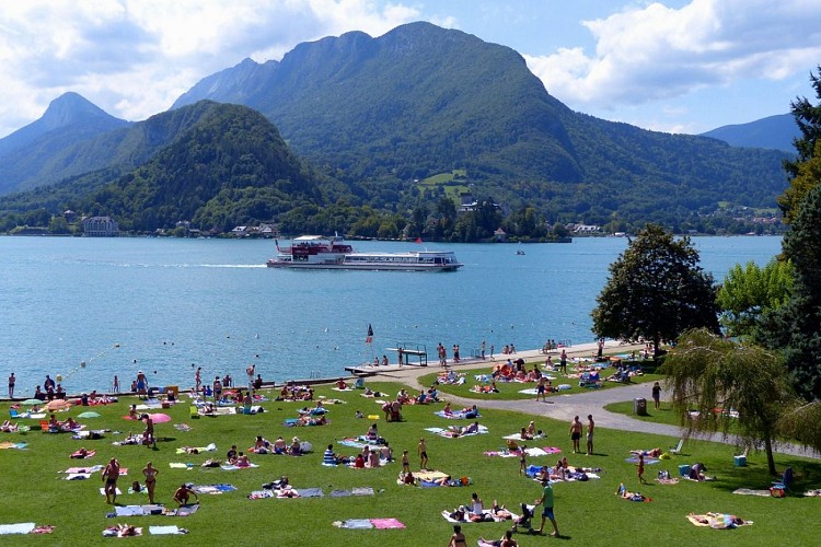 Plage municipale de Talloires