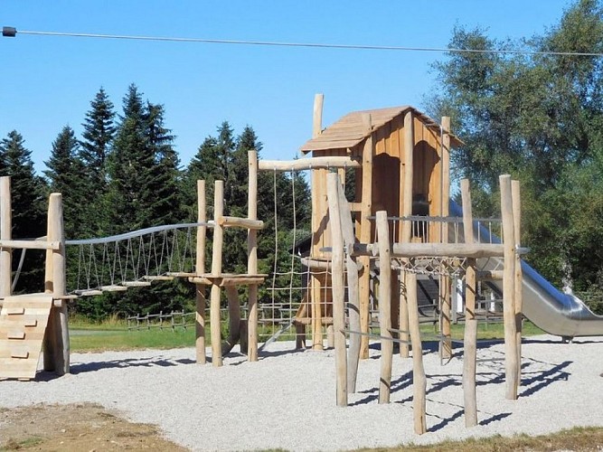 Aire de jeux au Col de la Loge