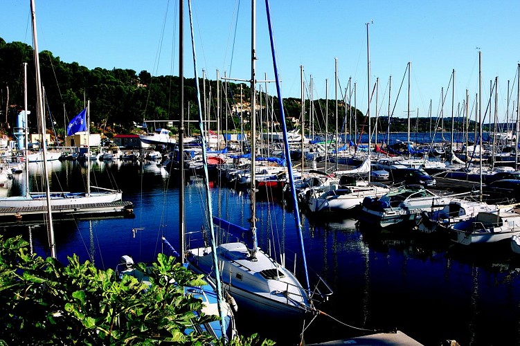 Port of the Heures Claires