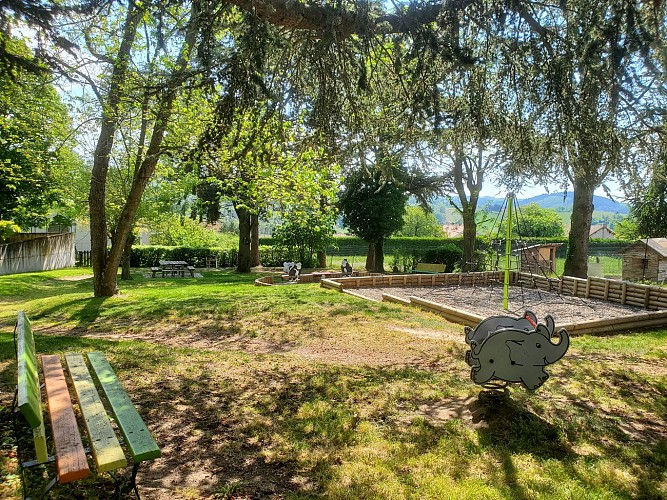 Aire de jeux - Rozier-en-Donzy
