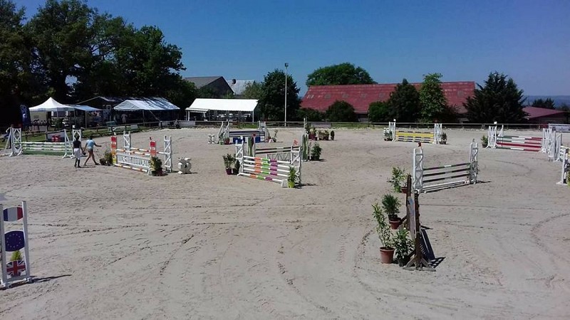 Centre équestre L'étrier de Villebret